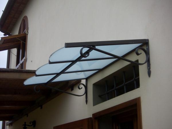 Pensiline in legno o ferro