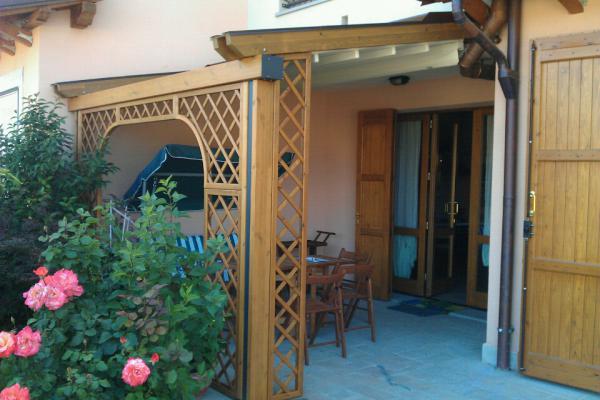 Nessun permesso per costruire pergolati